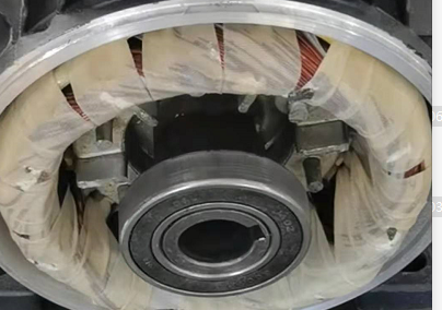 Двигатель с половым валом мощностью 7 кВт с интерпомпом AR для коммерческих чистых машин 3